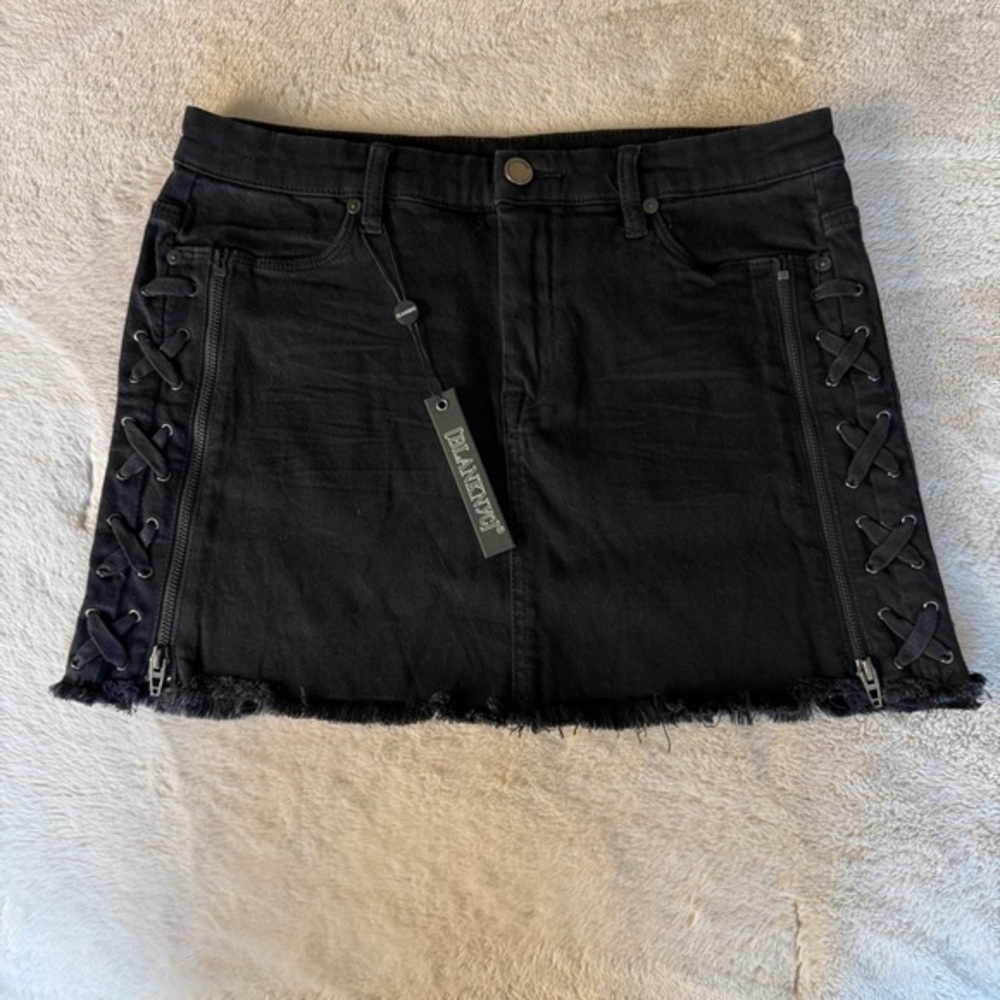 NWT Blank NYC Black denim mini skirt with frayed hem size 29